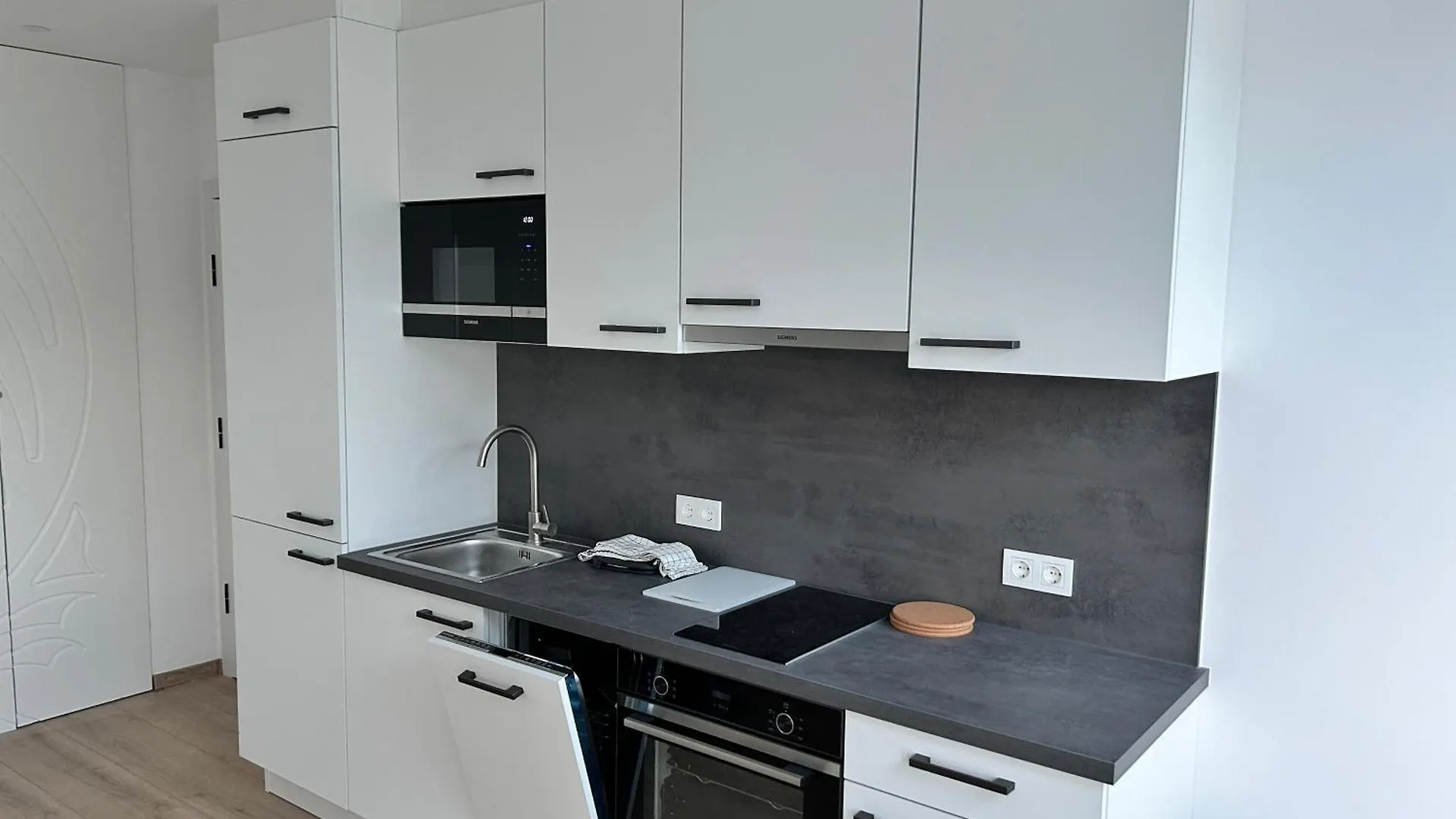 Asp Modern Apartments With Balcony & Free Parking Vienna